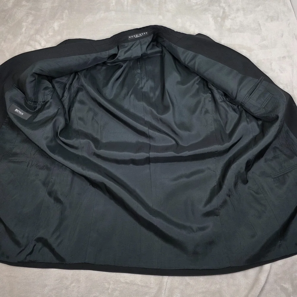 VINTAGE Hugo Boss Blazer Mens 44R Black Wool‎ Sport Coat Jacket Made In USA